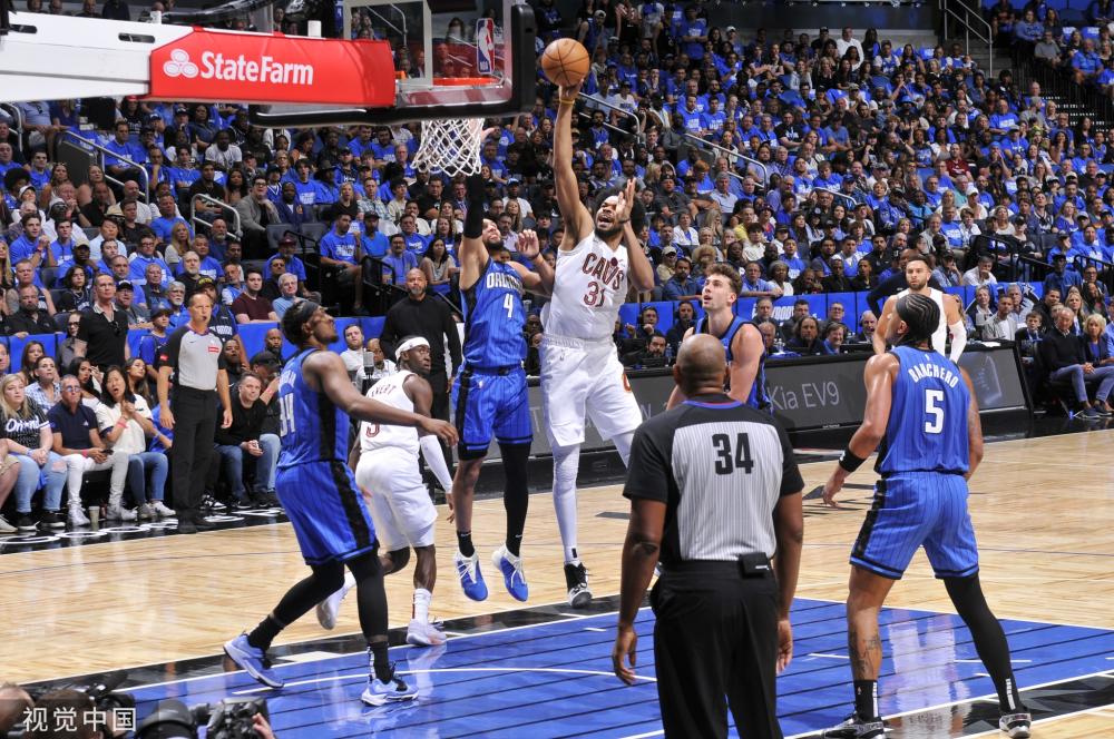 甲的年轻新 甲的年轻新